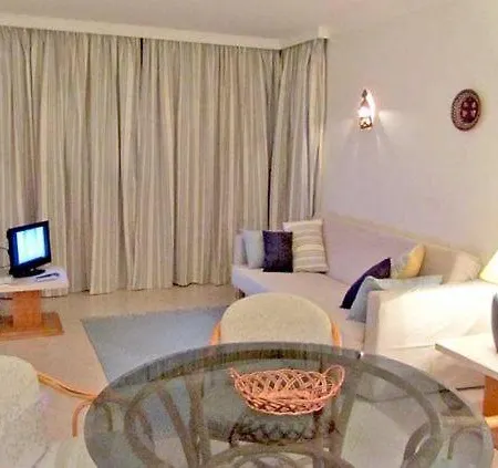 Sleeps 4 Pool